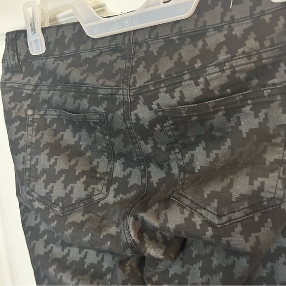 Tinseltown Denim Collection Herringbone Jeans - Picture 5 of 7